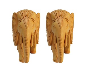 Handcrafted Wooden Elephant Sculpture Traditional Hand Carved Natural Wood Animal Figurine Rustic Home Decor Indoor Tabletop